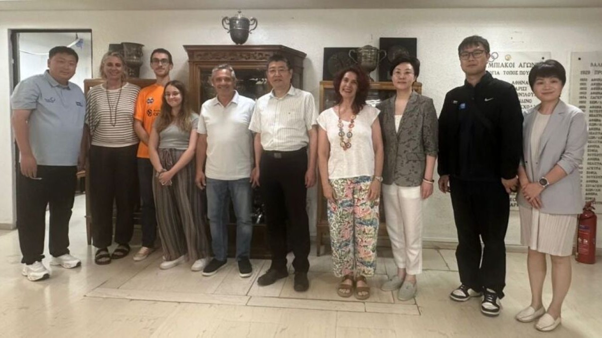 Συνάντηση εργασίας των ανθρώπων του Μαραθωνίου Αθήνας και του μαραθωνίου της Σανγκάης