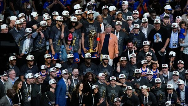 Στον θρόνο του NBA οι Νικς μετά από 53 χρόνια (video)