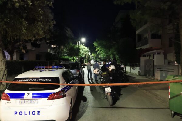 Πατήσια: Εκτός κινδύνου ο νεαρός Αιγύπτιος που τραυματίστηκε σε απόπειρα ληστείας – Αναζητούνται οι δράστες