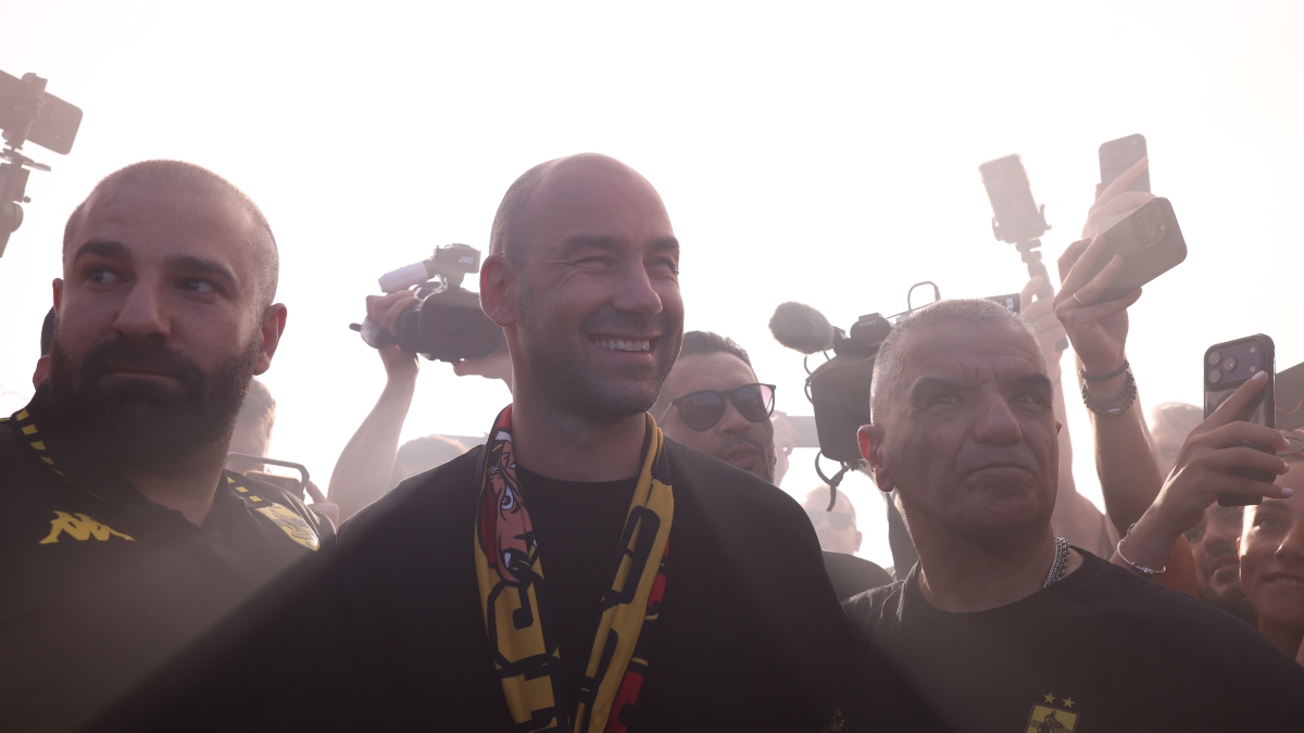 Έφτασε στο “Μακεδονία” ο Σπανούλης, συγκλονιστική υποδοχή από τους φίλους του Άρη (pictures)