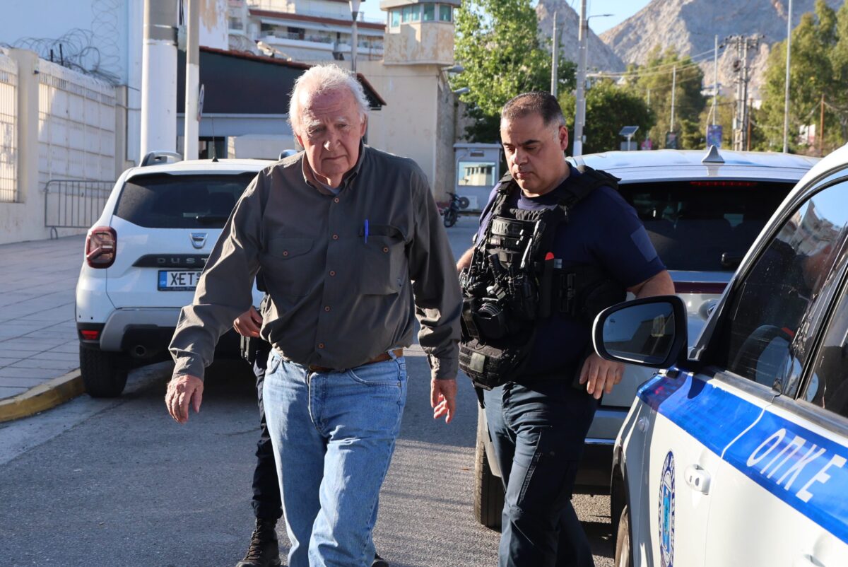 Στη ΓΑΔΑ θα διανυκτερεύσει ο Αλέξανδρος Γιωτόπουλος – Tην Τρίτη θα οδηγηθεί στον εισαγγελέα Εφετών Πειραιά