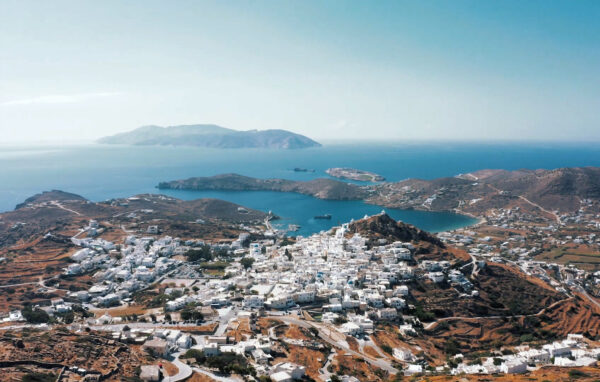 Τη νέα ταυτότητα της Ίου «αποκαλύπτει» η βρετανική εφημερίδα The Times