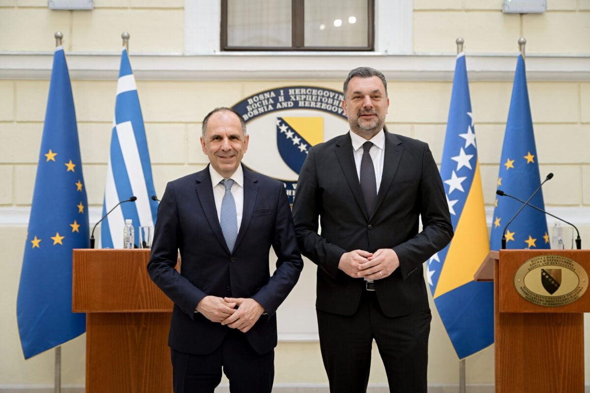 Σε Βοσνία – Ερζεγοβίνη και Μαυροβούνιο ο Γεραπετρίτης: Η ευρωπαϊκή προοπτική των Δυτικών Βαλκανίων στο επίκεντρο των επαφών του