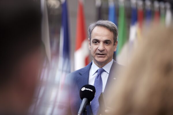 Σύνοδος Κορυφής: «Θα φτάσουν οι μειώσεις στον καταναλωτή», το μήνυμα Μητσοτάκη – Η μάχη για τον προϋπολογισμό της ΕΕ