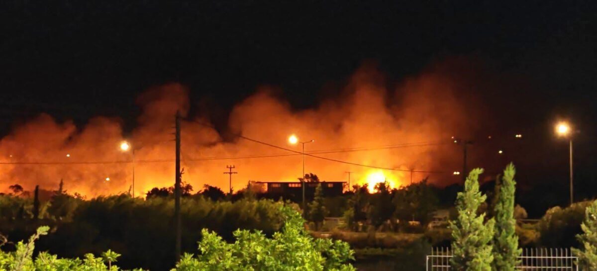 Οριοθετήθηκε η φωτιά στην Κερατέα