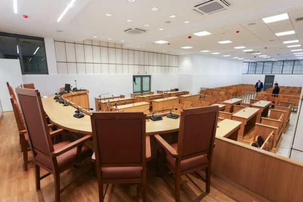 Εγκαινιάστηκε η νέα αίθουσα του Εφετείου Αθηνών για δίκες με μεγάλο αριθμό κατηγορουμένων και διαδίκων