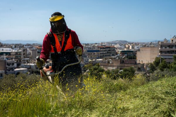 Ακαθάριστα οικόπεδα: Ενεργοποιούνται οι ελεγκτικοί μηχανισμοί και η επιβολή προστίμων