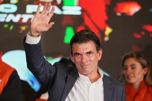 Βολιβία: Ο πρόεδρος Πας προαναγγέλλει την ανάκτηση ελέγχου σε περιοχές επιρροής του Μοράλες