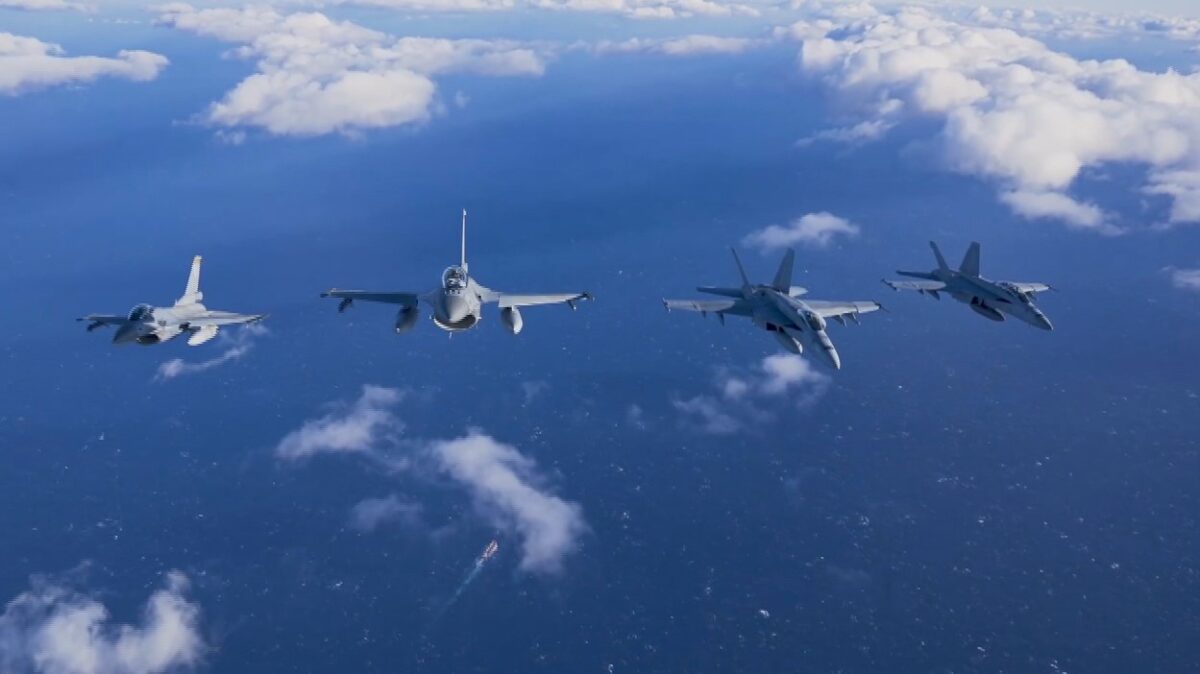 Γενικό Επιτελείο Αεροπορίας: Διελεύσεις αεροσκαφών πάνω από τον Αττική σήμερα στις 10:00