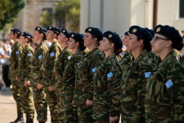 Ορκίστηκαν οι πρώτες γυναίκες εθελόντριες στον Στρατό 