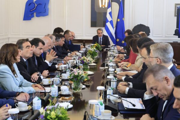 Υπουργικό Συμβούλιο σήμερα με απολογισμό κυβερνητικού έργου και οδικό χάρτη β’ εξαμήνου