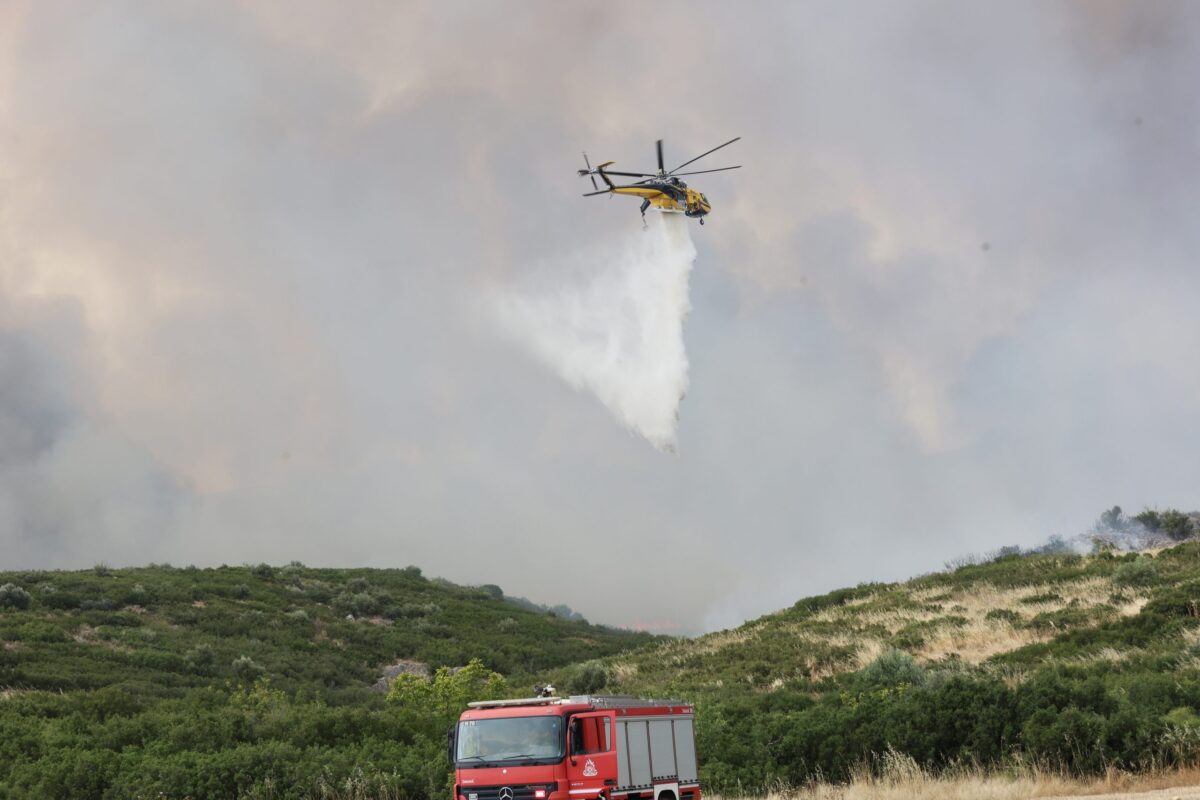 Μέθανα: Οριοθετήθηκε η πυρκαγιά στον Άγιο Γεώργιο