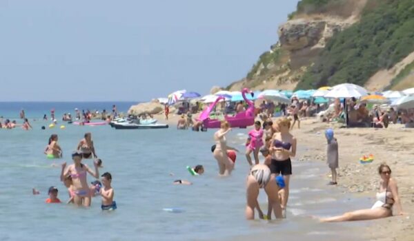 Θετικό πρόσημο στην τουριστική σεζόν της Χαλκιδικής: Πληρότητες 80% τον Ιούνιο – Αισιοδοξία για Ιούλιο και Αύγουστο