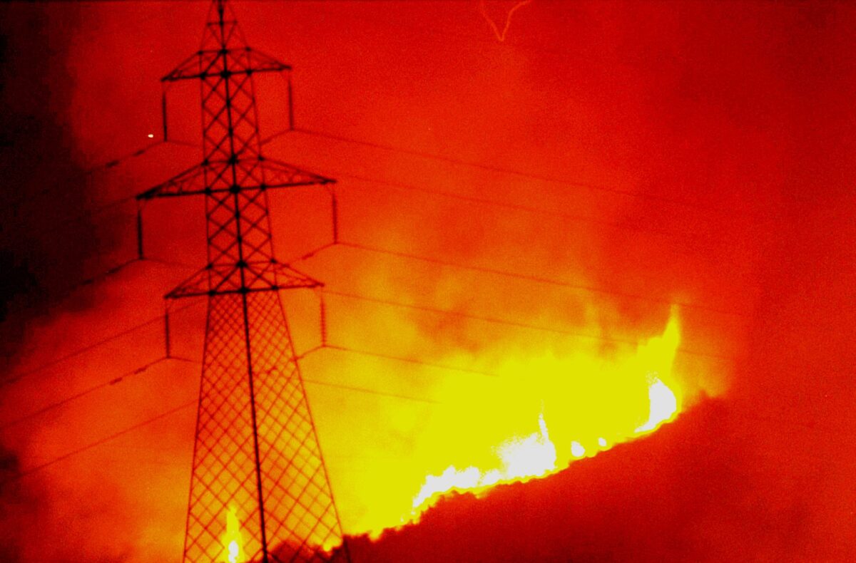 Ο ΑΔΜΗΕ στη μάχη για την προστασία των γραμμών ηλεκτρικής ενέργειας από πυρκαγιές – Μνημόνιο συνεργασίας υπέγραψαν Τουρνάς και Μανουσάκης