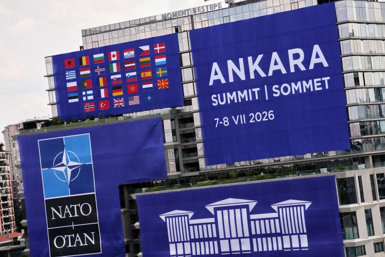 Αρχίζει σήμερα η κρίσιμη Σύνοδος του ΝΑΤΟ: Στο τραπέζι οι αμυντικές δαπάνες και το Ουκρανικό – Στις 15:00 η συνάντηση Τραμπ – Ερντογάν
