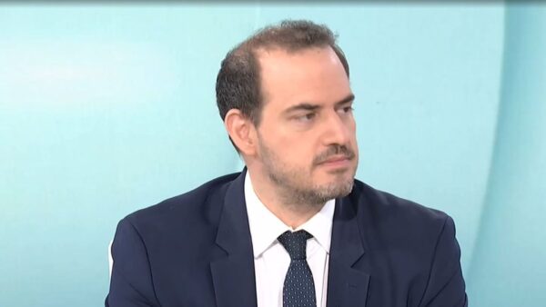 Κώτσηρας στο ΕΡΤnews: Έρχεται διάταξη που θα απαγορεύει τη χρήση πατινιών σε δρόμους με όριο κυκλοφορίας άνω των 50 χλμ/την ώρα