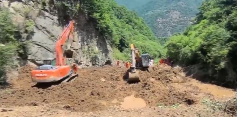 Κίνα: Tους 21 έφτασαν οι νεκροί από την κατολίσθηση στη Γκανσού