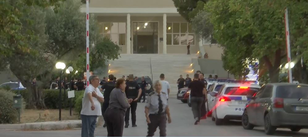 Φωτιά στο νοσοκομείο Σισμανόγλειο – Εκκενώθηκαν δωμάτια