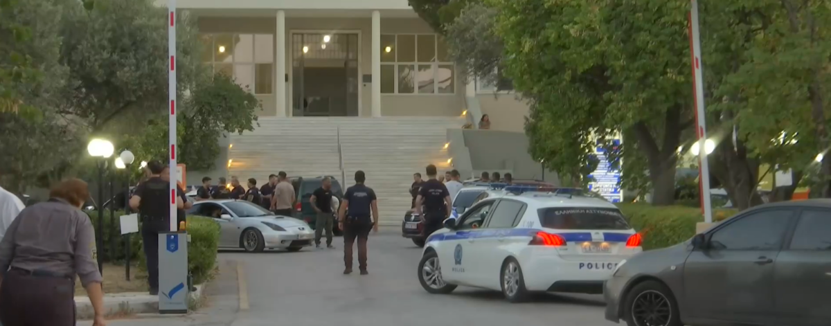 Σισμανόγλειο: Προσαγωγή 74χρονου για τη φωτιά που ξεκίνησε από κρεβάτι του θαλάμου 8