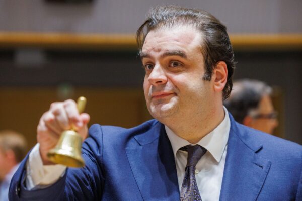 Ολοκληρώθηκε η συνεδρίαση του Eurogroup – Για τη νέα αποστολή της ευρωομάδας και τους παράγοντες που θα οδηγήσουν στην μετεξέλιξή της μίλησε ο Πιερρακάκης