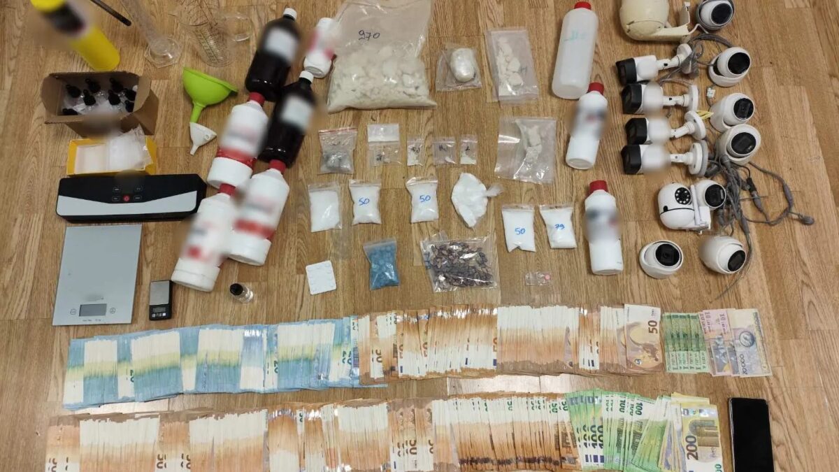 Αστυνομικός σε κύκλωμα διακίνησης αναβολικών, που εξαρθρώθηκε από την Υπηρεσία Εσωτερικών Υποθέσεων – Πώς δρούσαν