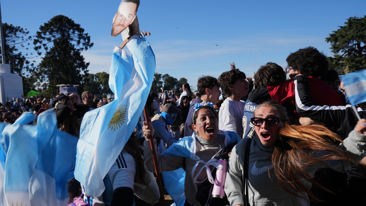 Χαμός στην Fan Zone στο Κάνσας πριν το Αργεντινή – Ελβετία (video)