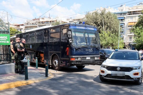 Υπόθεση Marfin: Με ειδική μεταγωγή έγινε η μεταφορά του 42χρονου στις Φυλακές Ναυπλίου – Μόνος σε κελί υψίστης ασφαλείας