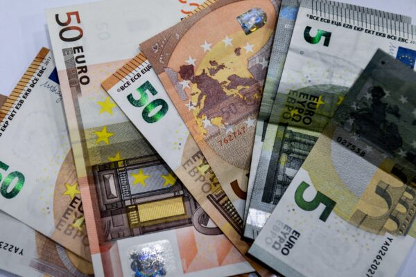 Προς ψήφιση στην αυριανή ολομέλεια της Βουλής οι νέες ρυθμίσεις για τις συντάξεις χηρείας – Ν. Κεραμέως: Τέλος σε μια κοινωνική αδικία δέκα ετών