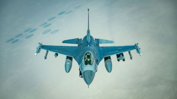 CENTCOM: Ξεκίνησε νέο κύμα αμερικανικών επιθέσεων κατά του Ιράν για 13η συνεχόμενη νύχτα