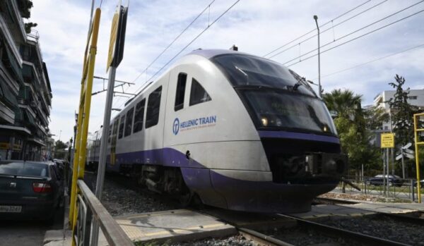 Hellenic Train: Αποκαταστάθηκε η κυκλοφορία στο τμήμα Πειραιάς – Κιάτο