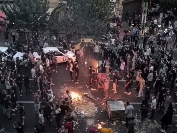 Ιράν: Δύο άνδρες εκτελέστηκαν για τη συμμετοχή τους στις αντικυβερνητικές διαδηλώσεις του χειμώνα