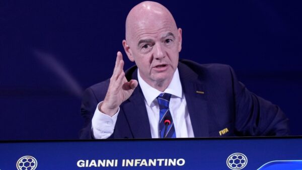 FIFA: Στόχος να αντλήσει 3,6 δισ. ευρώ σε 100 ημέρες – Στο τραπέζι μποϊκοτάζ του Μουντιάλ από την Ευρώπη