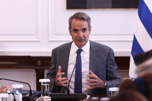 Μητσοτάκης στο Politico: Η ΕΕ πρέπει να αποκτήσει έκτακτο μηχανισμό απέναντι στην εργαλειοποίηση της μετανάστευσης