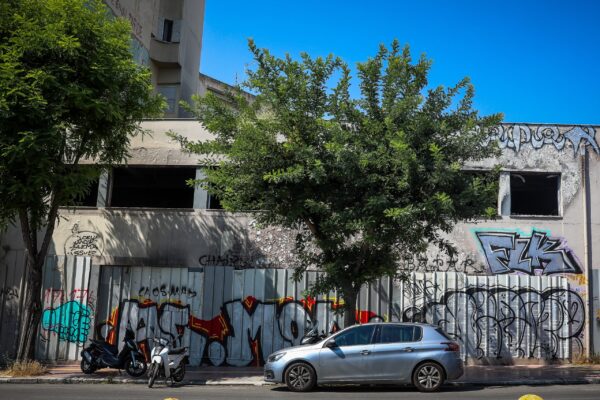 Κυψέλη: Απολογείται ο 26χρονος για τη δολοφονία της 38χρονης Βρετανίδας – Παραδέχεται τη μεταφορά της σορού, αρνείται την ανθρωποκτονία