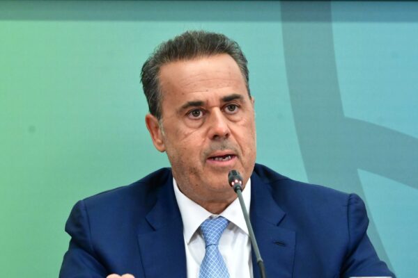 Παπασταύρου: Άμεσα αντιδιαβρωτικά έργα στη Δυτική Αττική – Αναδασωτέες οι καμένες εκτάσεις, ενίσχυση της πρόληψης με το AntiNERO