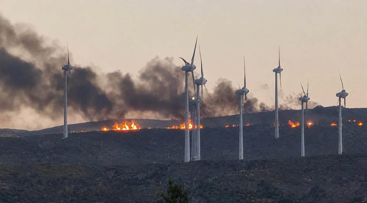 Πυρκαγιά σε αγροτοδασική έκταση στην περιοχή Αχλαδιά στην Σητεία Κρήτης