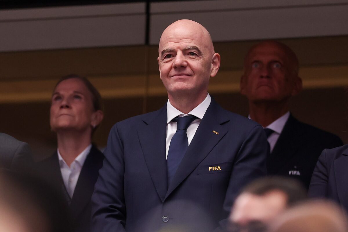 Η FIFA προειδοποιεί για προσπάθεια υπονόμευσης του Ινφαντίνο