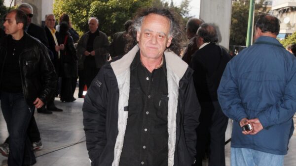 Συλλυπητήριο μήνυμα του ΠΑΣΟΚ για τον θάνατο του Νίκου Καλογερόπουλου