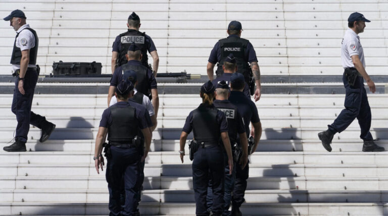 Γαλλία: Τέσσερις Ισπανοί συνελήφθησαν στην Κυανή Ακτή για κλοπή ρολογιού 260.000 ευρώ