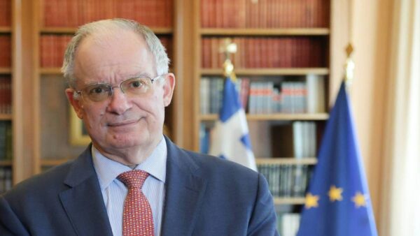 Ο Πρόεδρος της Δημοκρατίας για τις ελληνικές διακρίσεις στα Παγκόσμια Πρωταθλήματα Κωπηλασίας Κ19 και Στίβου Κ20