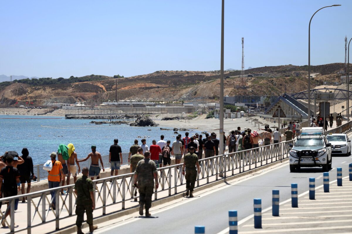 Το Μαρόκο παίρνει μέτρα έπειτα από νέο κύμα παραπληροφόρησης για μαζική εισροή μεταναστών στη Θέουτα