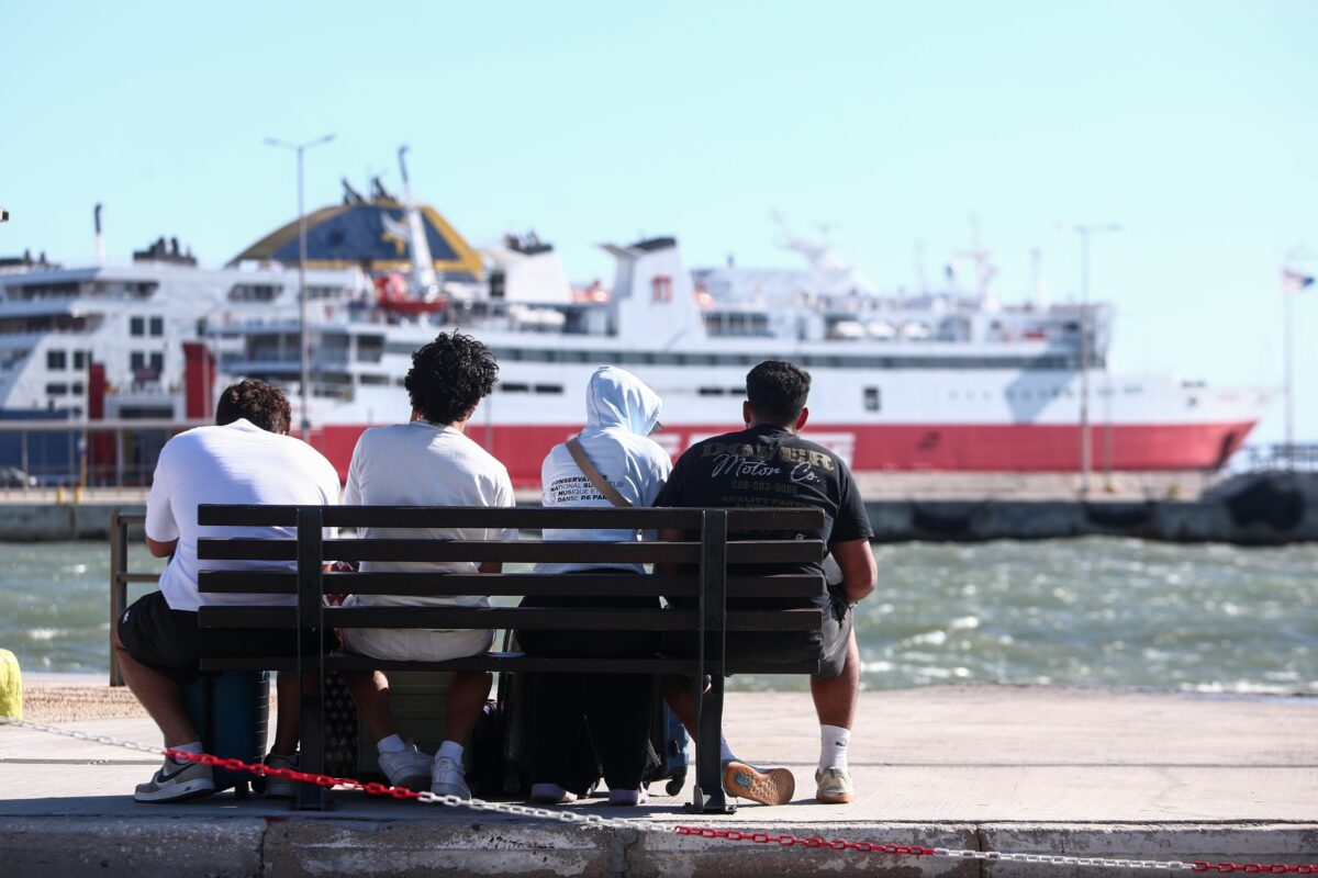 Καιρός: Υποχωρούν οι ισχυροί άνεμοι την Κυριακή – Η πρόγνωση της Αν. Τυράσκη
