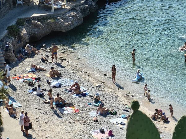 Καιρός: «Σαραντάρια» από αύριο σε πολλές περιοχές της χώρας – Αυξάνεται ο κίνδυνος πυρκαγιάς