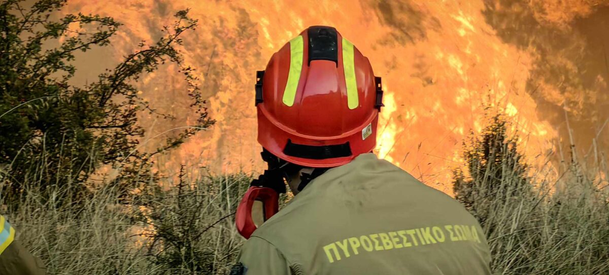 Υψηλός κίνδυνος πυρκαγιάς για αύριο Τρίτη 25 Αυγούστου στο μεγαλύτερο μέρος της χώρας – Δείτε το χάρτη