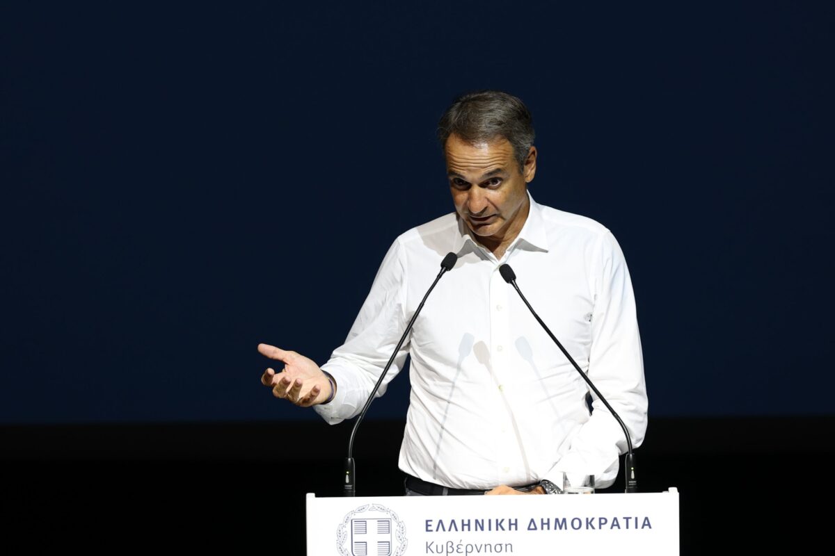 Η αναφορά Μητσοτάκη στη μεταγραφή Κωνσταντέλια: Δεν μπορώ να κάνω πολλά πράγματα για να τον φέρω πίσω