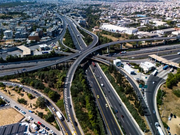 Σε εφαρμογή την Τρίτη το νέο ψηφιακό σύστημα της αστυνομίας: Drones, κάμερες και AI στη μάχη για την αποσυμφόρηση των δρόμων της Αττικής