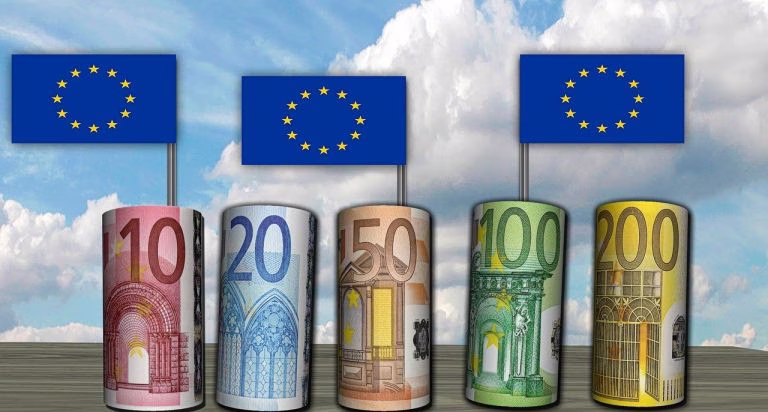 Ελληνική οικονομία: Ο φόβος για απότομο «φρένο» μετά το Ταμείο Ανάκαμψης