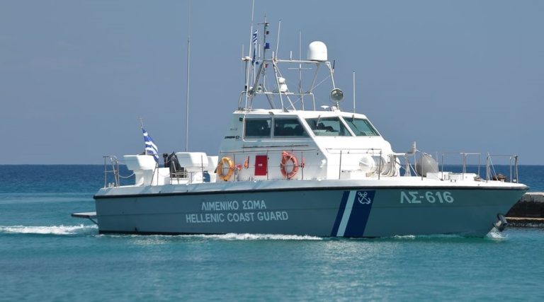 Ένας νεκρός σε σύγκρουση θαλαμηγού με λέμβο στον Κόλπο των Κεγχρεών