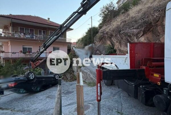 Καστοριά: Ανατροπή οχήματος με τραυματισμό ηλικιωμένου οδηγού στον Απόσκεπο