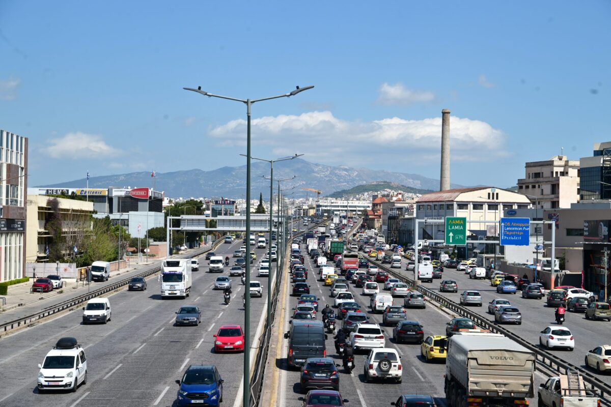 Σε δημόσια διαβούλευση οι διατάξεις του υπουργείου Μεταφορών για τις αλλαγές έκδοσης πινακίδων – Αυτοματοποιημένο το σύστημα αιτήσεων, πληρωμών και παραγγελιών